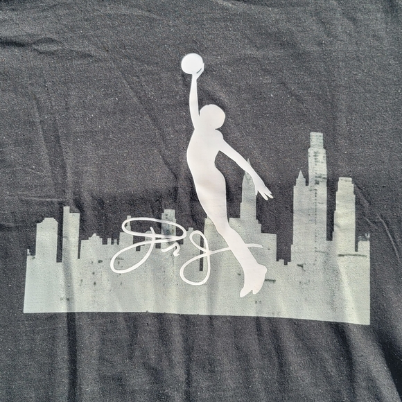 Dr. J Basketball T Shirt XL NWT - Picture 5 of 5